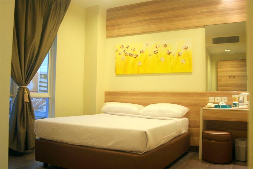 Hotel 81 Dickson Singapore Exteriör bild